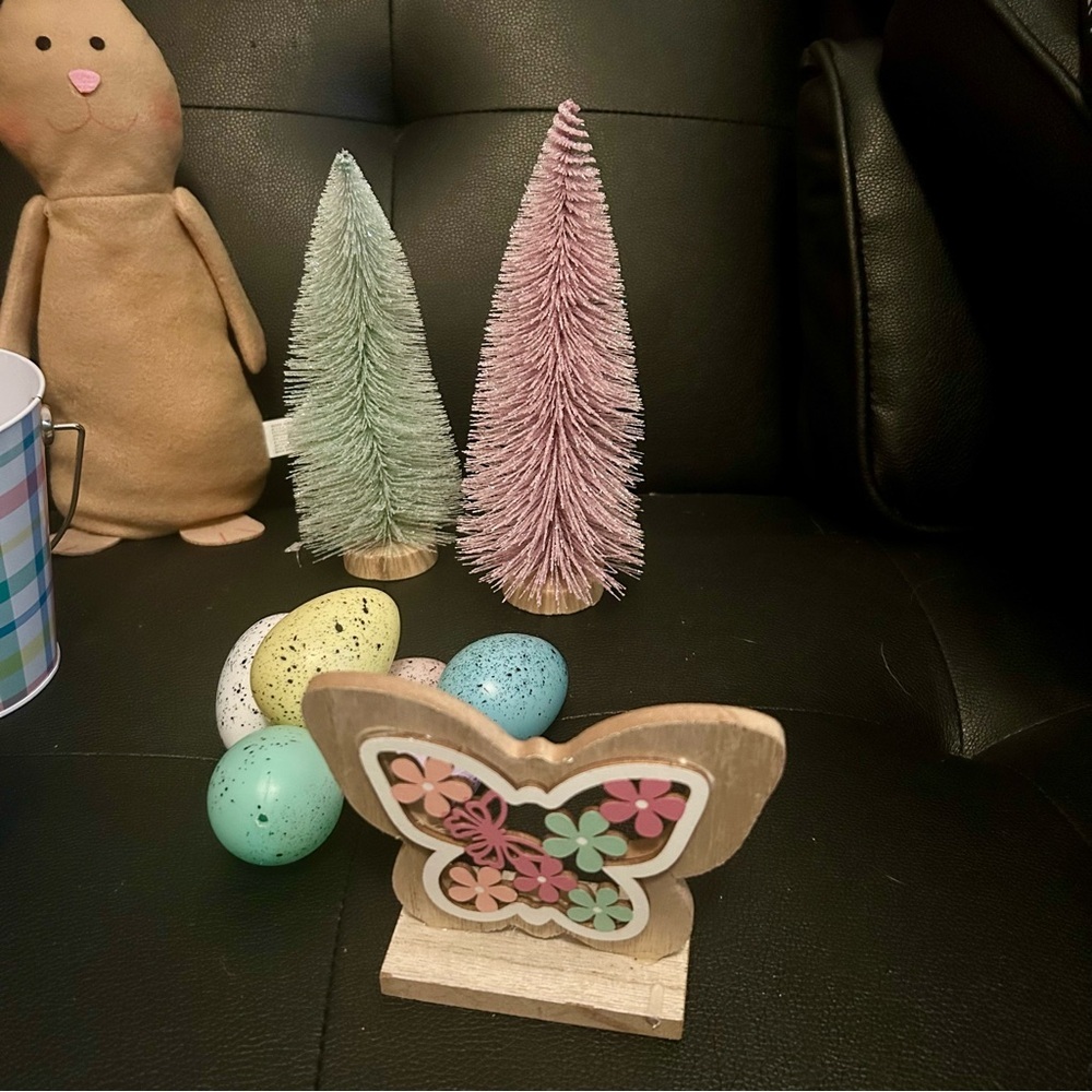 Easter & Spring Decor Bundle - Picture 2 of 4